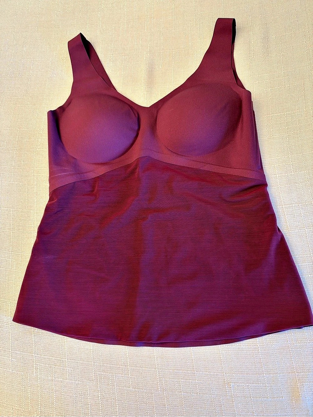 Honeylove Compression Tank in wine color